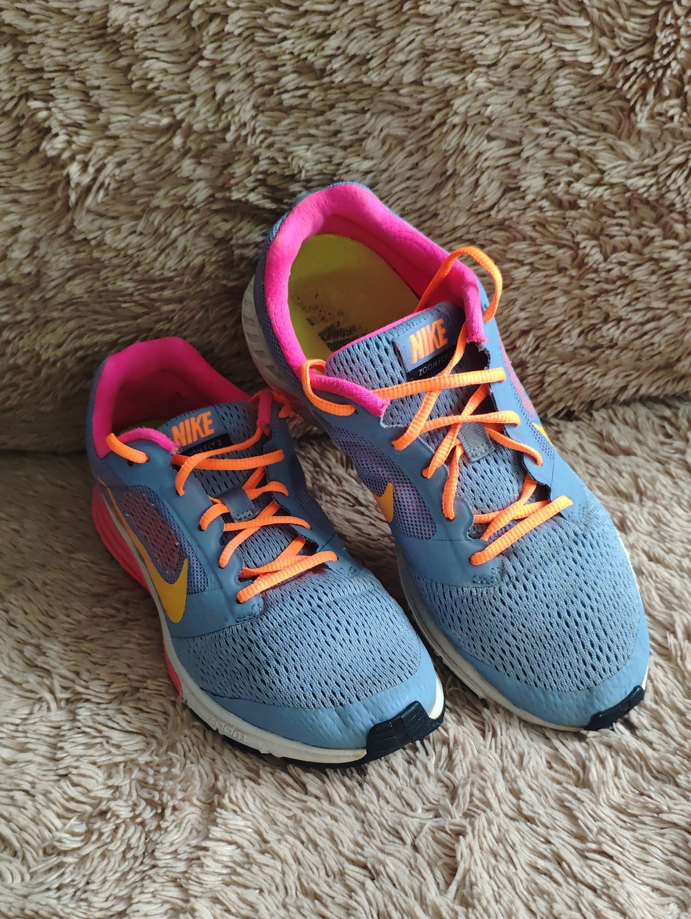 Nike Women's Gray Sneakers
